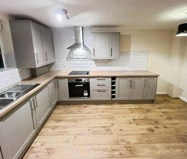 2 bedroom end of terrace house to rent - Photo 6