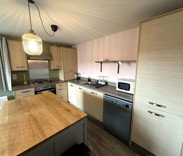 Kings Seat Place, Maddiston - Photo 3