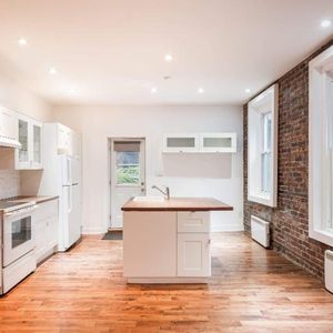 1 CH - 1 SDB - Montréal - $1,299 /mo - Photo 2