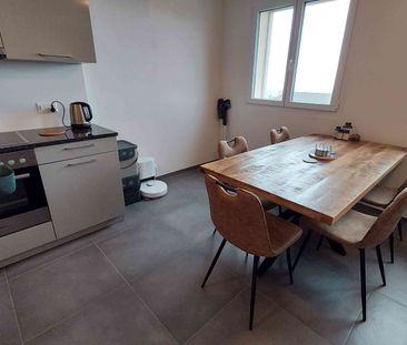 2.5 Zimmer, 70 m², 2. Stock - Photo 3