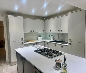 3 bedroom semi-detached house to rent - Photo 6