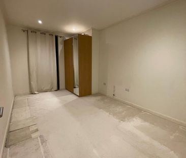 2 Bed Flat, Discovery Dock Apartments West, E14 - Photo 5
