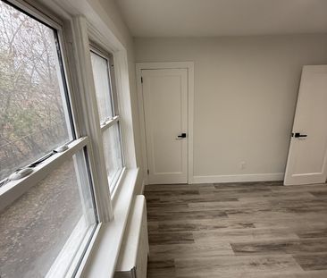 For Lease - 280 Blake Boulevard Unit# 3, Vanier and Kingsview Park,... - Photo 3