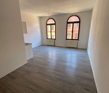 1-Raum-Wohnung mit Einbauküche sucht! - Photo 3