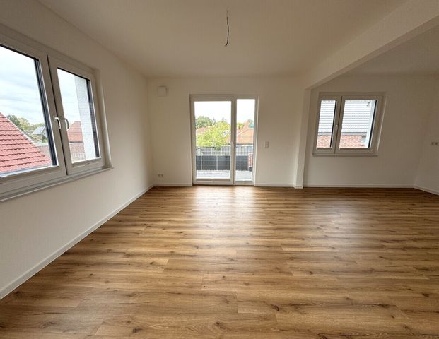 Erstbezug nach Sanierung! Moderne 3-Zimmer-Wohnung mit Balkon in Etzhorn - Foto 1