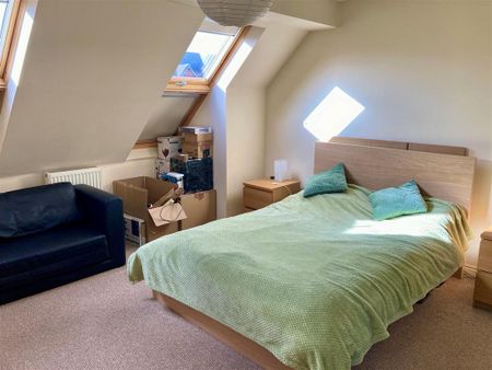 3 bedroom semi-detached house to rent - Photo 2