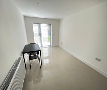 Modern 2-Bedroom, 2-Bathroom Student Apartment in Portswood, Southa... - Photo 2