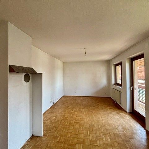 Sonnige 2-Zimmer-Wohnung mit Kaminanschluss, Balkon und Carportparkplatz - Photo 1