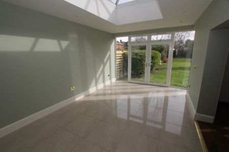 4 Bedroom Semi-Detached House, Chester - Photo 2