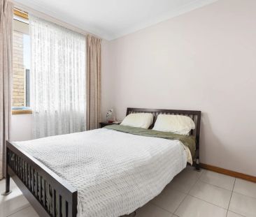 2 Bedroom Fully Furnished Unit - Photo 6