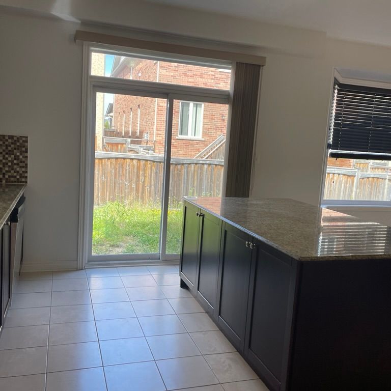 For Lease - 5343 Terry Fox Way, Mississauga, Ontario - Photo 1