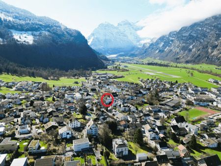 GLÄRNISCHBLICK | renovated 1.5-room apartment in a central location in Mollis GL - Foto 2