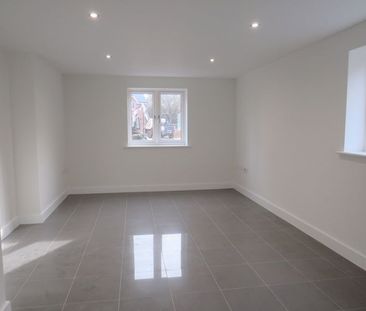 Clay Lane, Fishbourne, Chichester - Photo 5