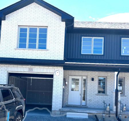 For Lease - 33 Strath Crescent, Springwater, Ontario - Photo 3