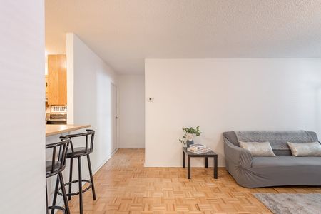 3470 Rue Durocher #102 - Photo 4
