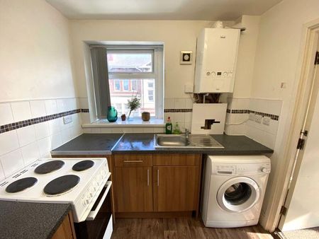 1 bedroom flat to rent - Photo 5