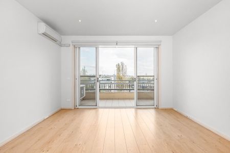 Bright and Light - Photo 4