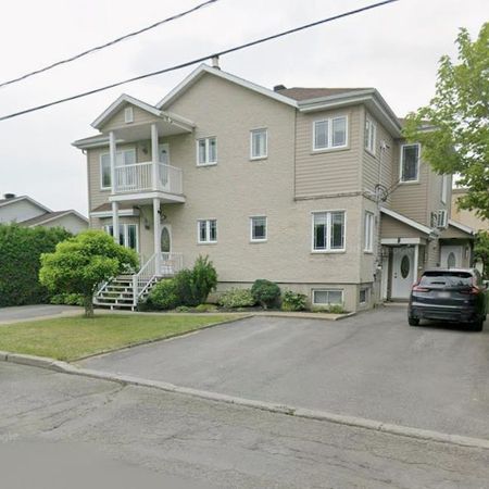 4-1/2 semi-meublé, secteur Le Gardeur (Repentigny), 1300$/mois, chauffé(climatisé)/éclairé/internet, disponible maintenant - Photo 4