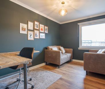 3 bedroom apartment to rent - Photo 1