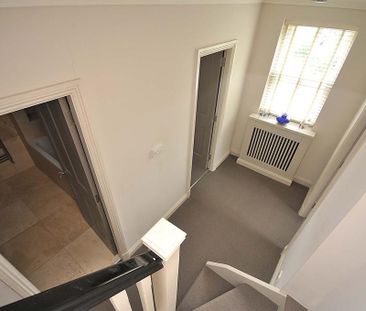 3 bedroom end of terrace house to rent - Photo 1