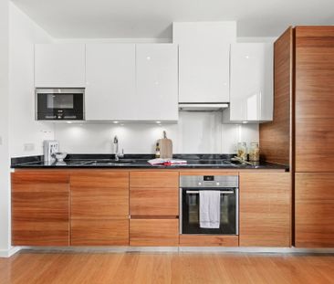 Manuka Heights, E20 1GH, London - Photo 1