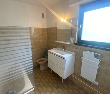 Location Appartement 2 pièces 51m² - Photo 4