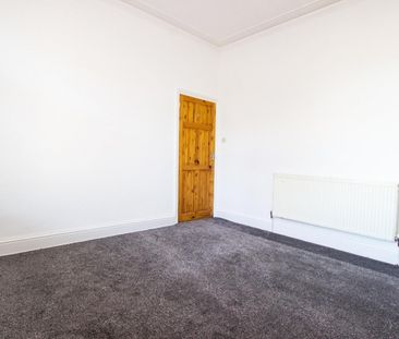 3 bedroom House To Let Total Size: 1246 SQ FT - Photo 3