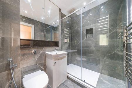 3 bedroom flat to rent - Photo 5