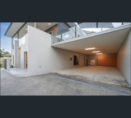 1A/22 Eagleview Place, Smithfield, Qld 4878 - Photo 2