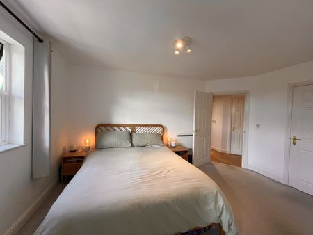 2 Bed Flat, Hadfield Close, M14 - Photo 3