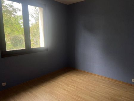 Location appartement t3 88 m² à Villefranche-de-Rouergue (12200) - Photo 4