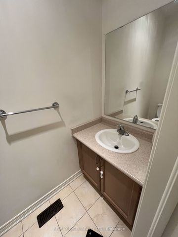 Detached Home For Lease | N8072186 - Photo 3