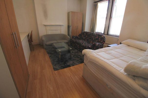 4 bedroom house share to rent - Photo 1