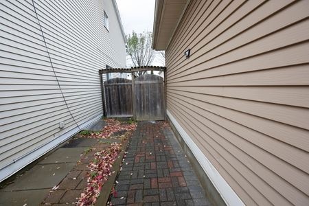 For Lease - B-27 Rockcress Gardens, South of Baseline to Knoxdale, Ontario - Photo 5