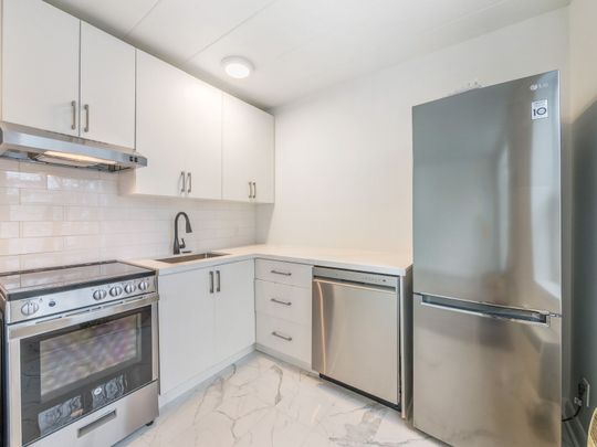 For Lease - 325 Sammon Avenue Unit# 102, Toronto, Ontario - Photo 1