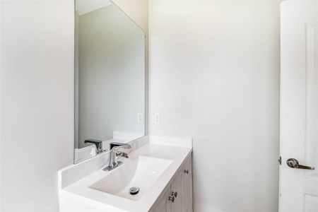 For Lease - 1064 Westmount Avenue Unit# Upper, Mississauga, Ontario - Photo 5