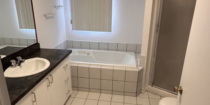 4 1/2 A Louer à St-Dorothee - Photo 3