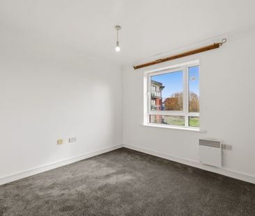 Cleeve Way, Sutton, SM1 - Photo 2