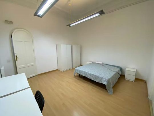 Carrer de Casp, Barcelona, Catalonia 08010 - Photo 1