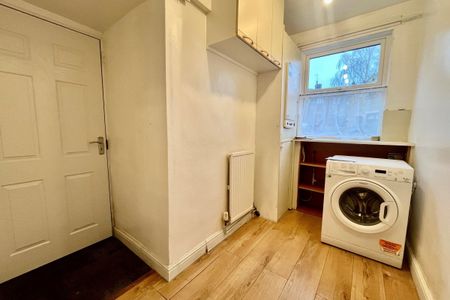 Woodhall Road - Photo 2