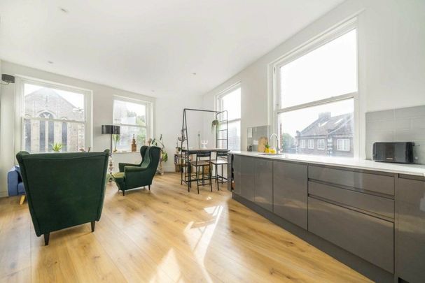 Finchley Road, West Hampstead, NW3 - Photo 1