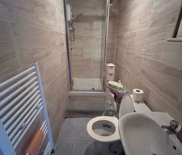 Kimbolton Avenue, Nottingham - Photo 1