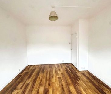 2 bedroom maisonette to rent - Photo 6