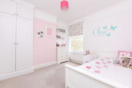 5 bedroom semi-detached house to rent - Photo 3
