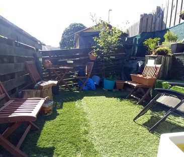 3 bedroom flat to rent - Photo 5