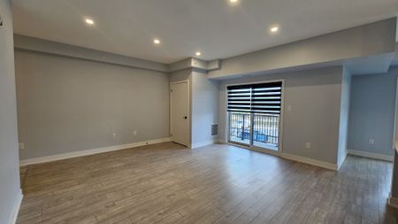 For Lease - 10 Culinary Lane Unit# 111, Barrie, Ontario - Photo 2