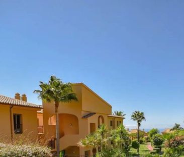 2 bedroom luxury Flat for rent in Benahavís, Andalusia - Photo 5