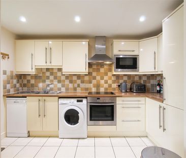 Coopers Court, Linton, Cambridge - Photo 3