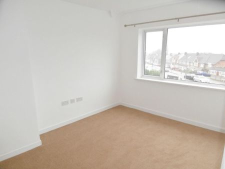 3 bedroom semi-detached house to rent - Photo 5