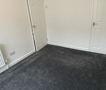 3 bedroom House To Let - Photo 3